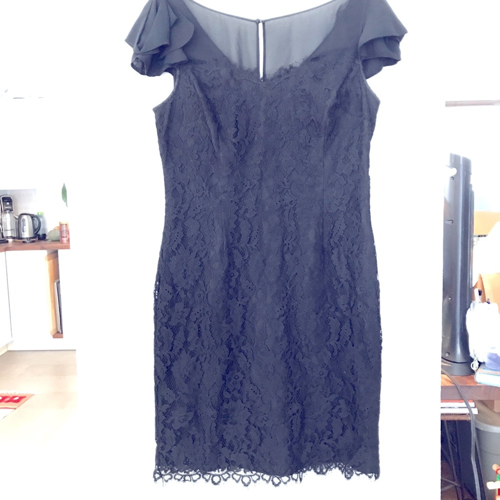 WHITE HOUSE / BLACK MARKET Lace Dress 14